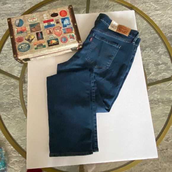 Levi's Denim - Levi’s classic straight leg jean, Sz. 16W